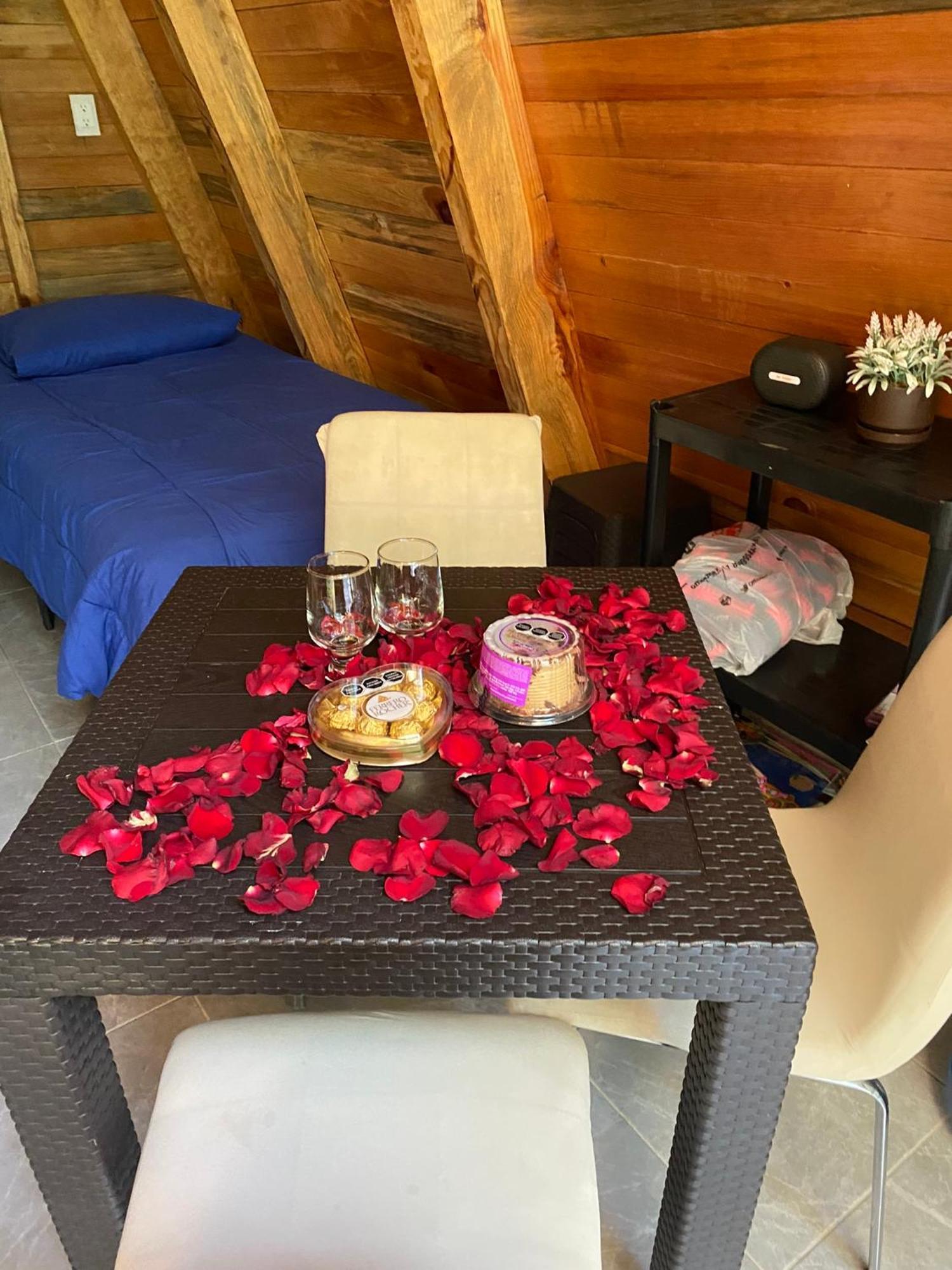 Cabanas Alpina, Romantica Y Acogedora A 10 Minutos Del Centro Tepoztlán Kültér fotó